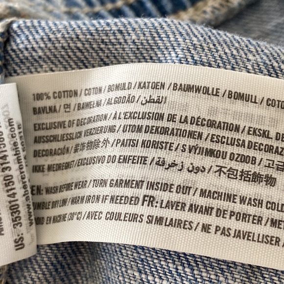 Hollister Acid-wash Shorts - Picture 4 of 4